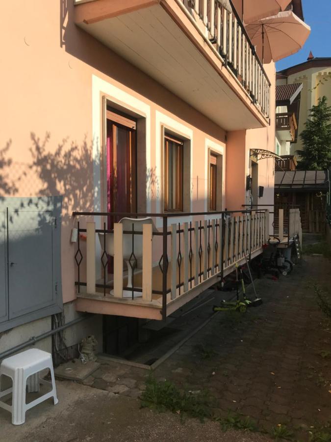 スポルマッジョーレPalazzina Rosaアパートメント エクステリア 写真
