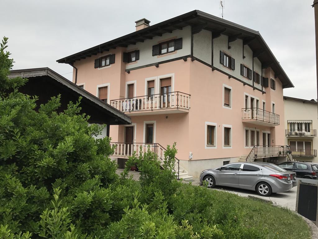 スポルマッジョーレPalazzina Rosaアパートメント エクステリア 写真